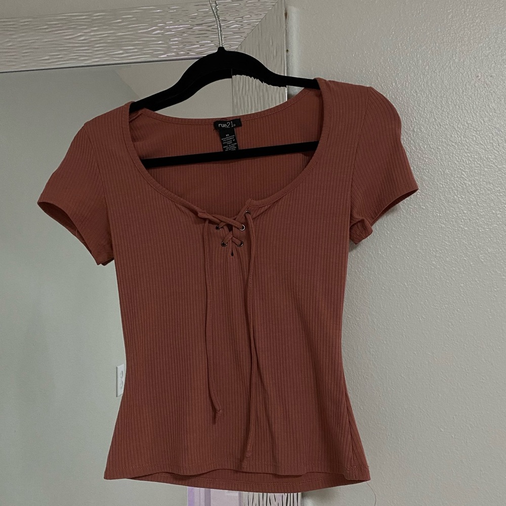 Short sleeve women’s shirt